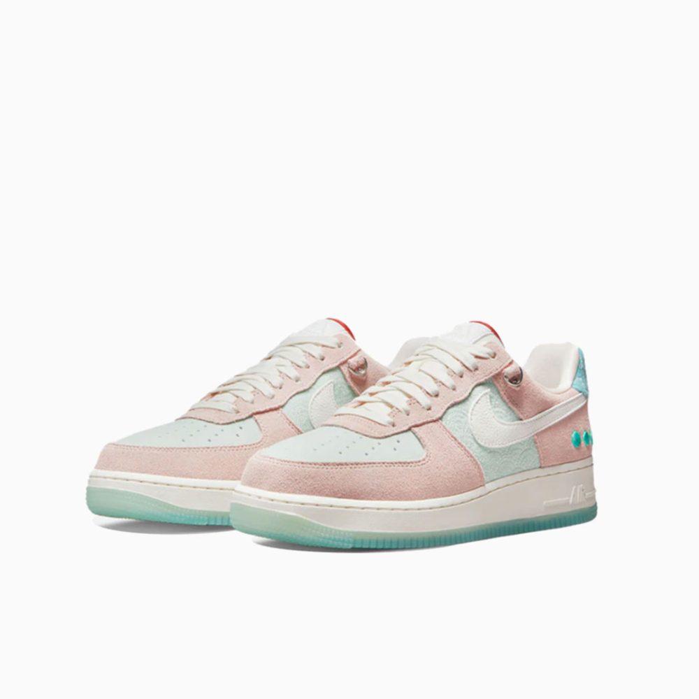 Nike Air Force 1 07 Wmns Shapeless Formless and Limitless