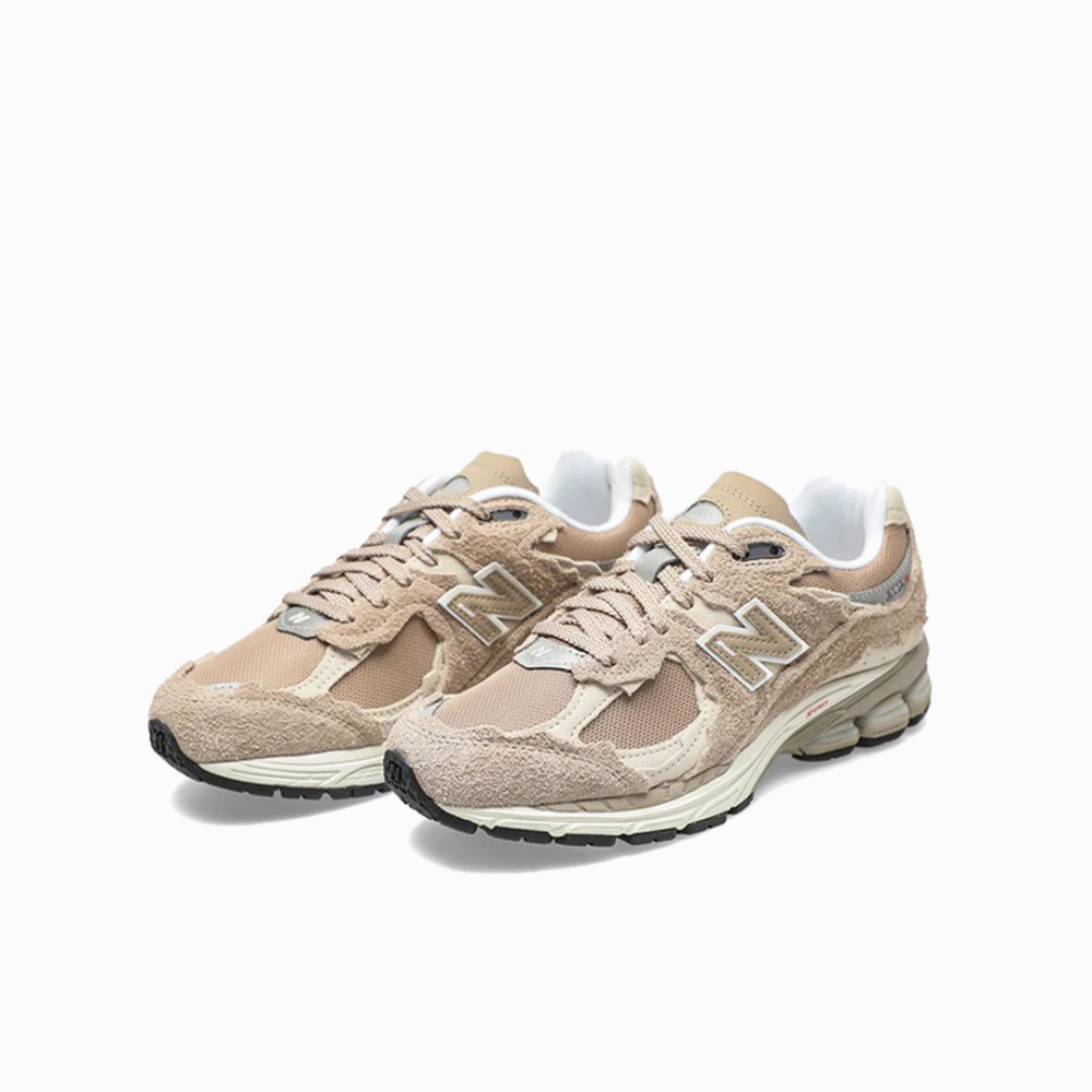 New Balance 2002R Protection Pack Driftwood Beige Sneakers